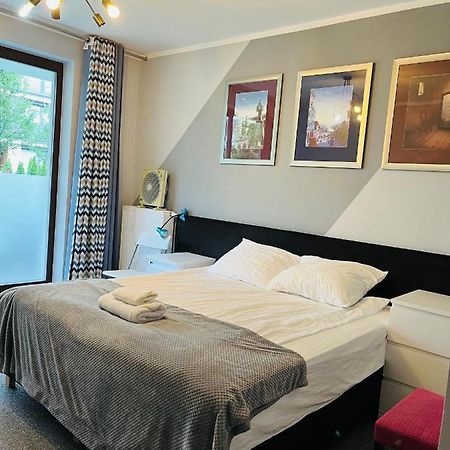 Airport Comfy Guest Home Varşova Dış mekan fotoğraf